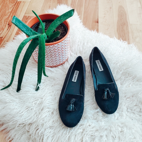 Steve Madden Shoes - Steve Madden slip on tasseled flats